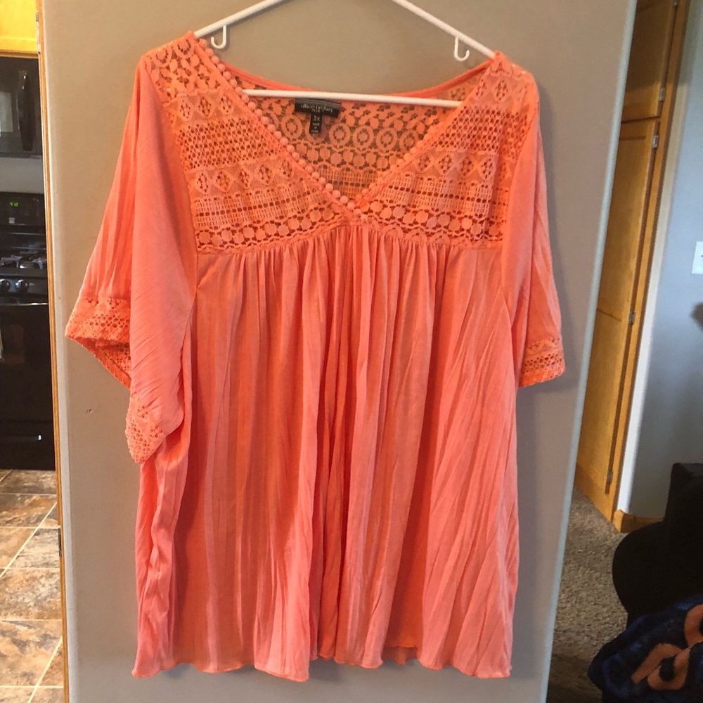 NWT 3x Top